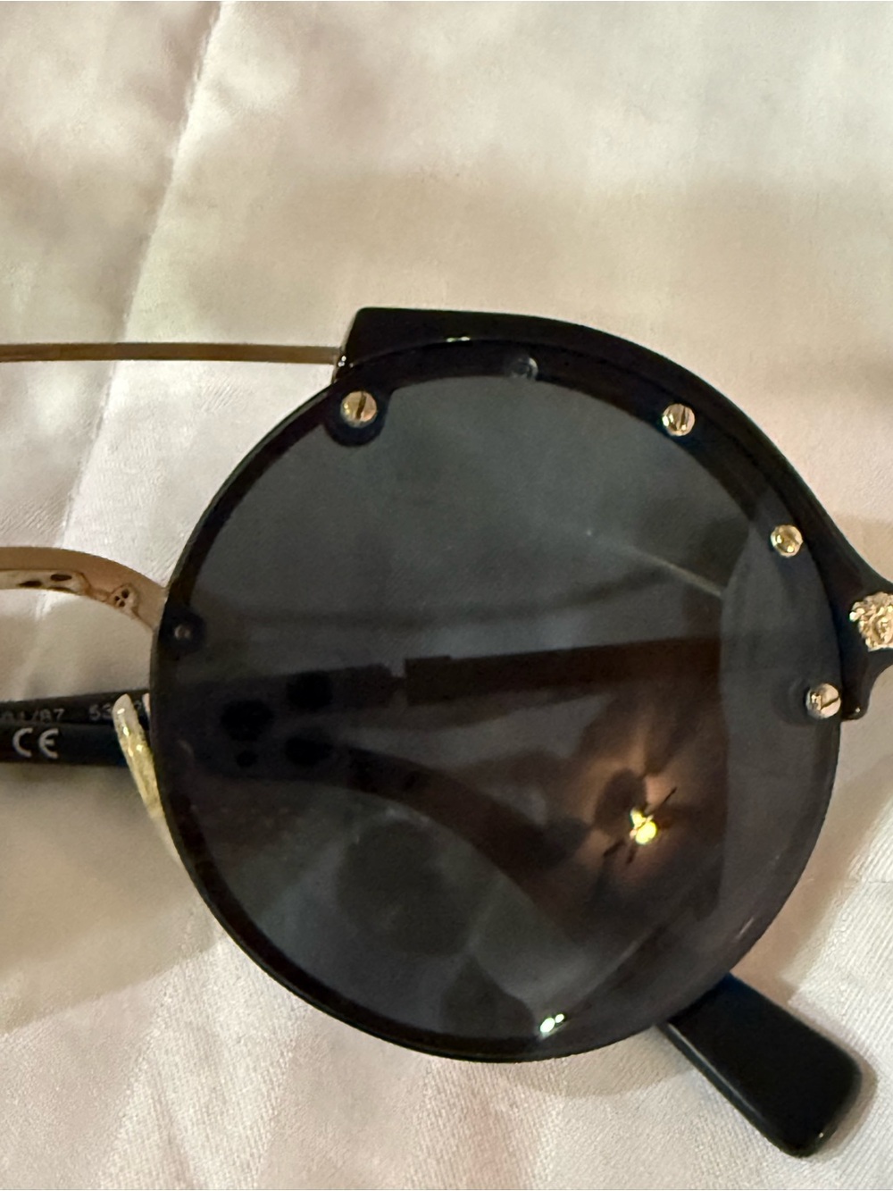 Versace 4337 GB1/87 Black Gold Round Sunglasses - Picture 5 of 8